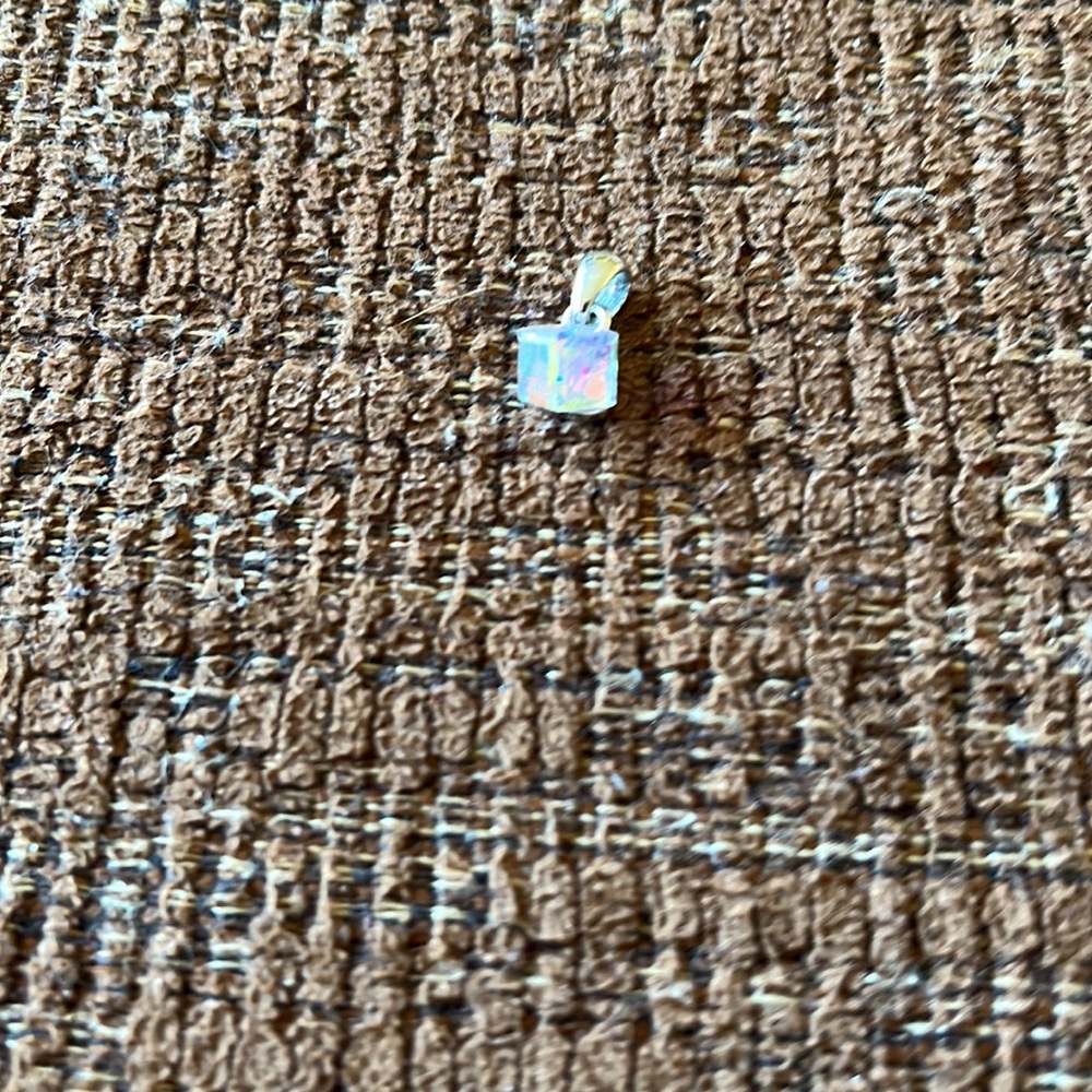 Very pretty Swarovski crystal cube pendant.